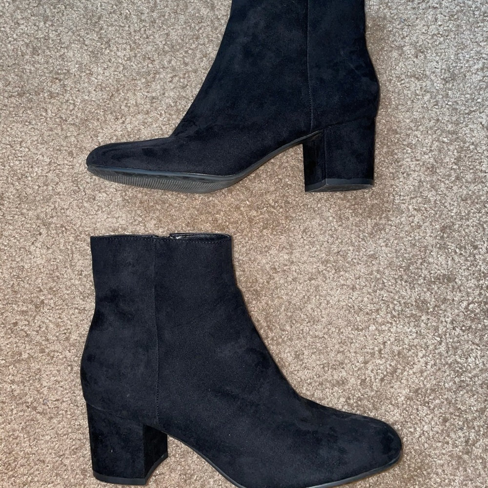 black booties